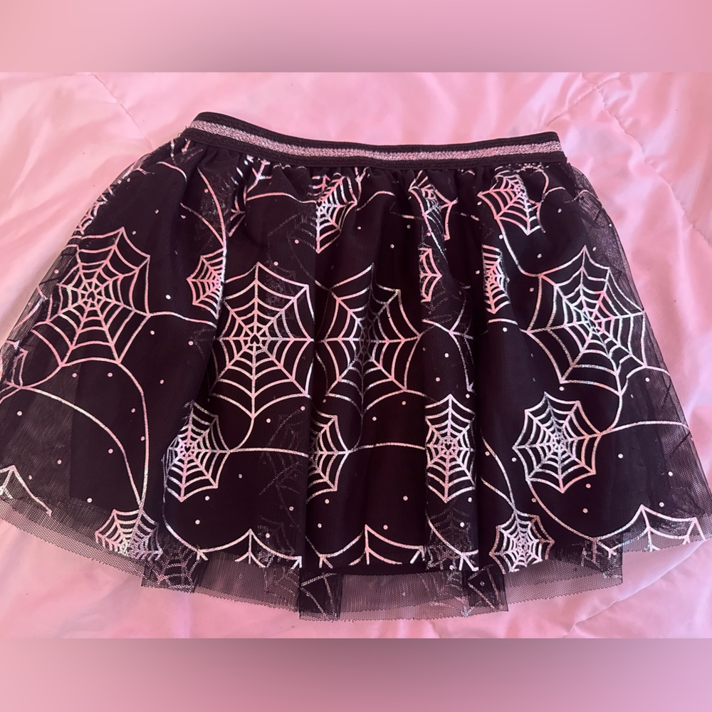Girls Halloween Skirt Silver Spider Webs S (6-6X) EUC Worn Once